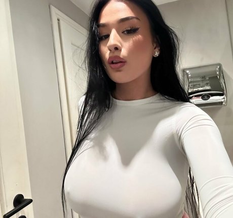 Elianka xxx star photos