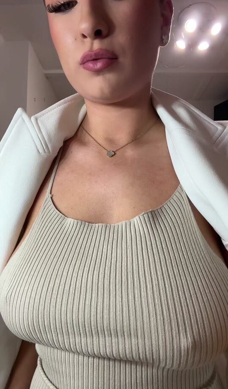 Elianka high quality pornstar gallery