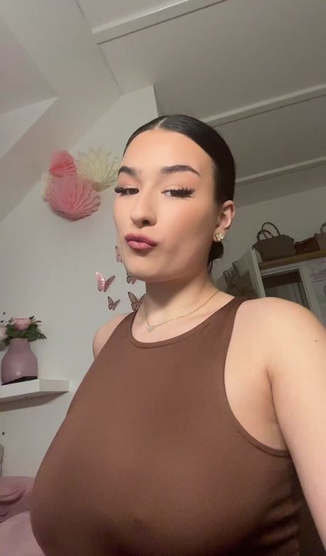 Elianka pretty actress images