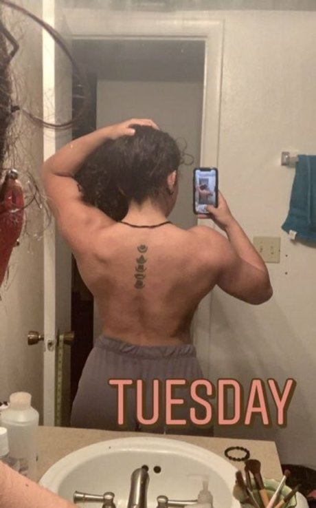 PoofBallDemon perfect actress pic