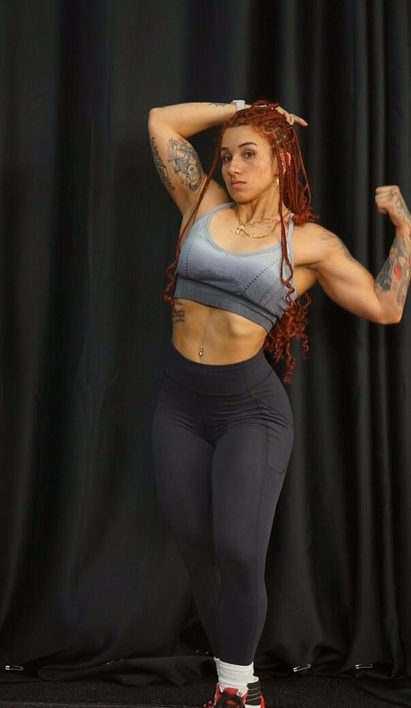 PoofBallDemon naked model pic