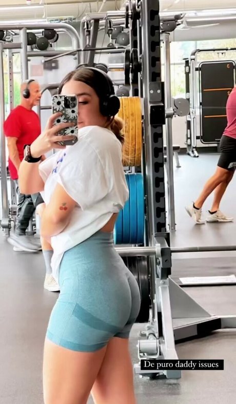 hanging tits onlyfans top archive