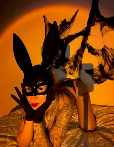 alicia ray nude model gallery