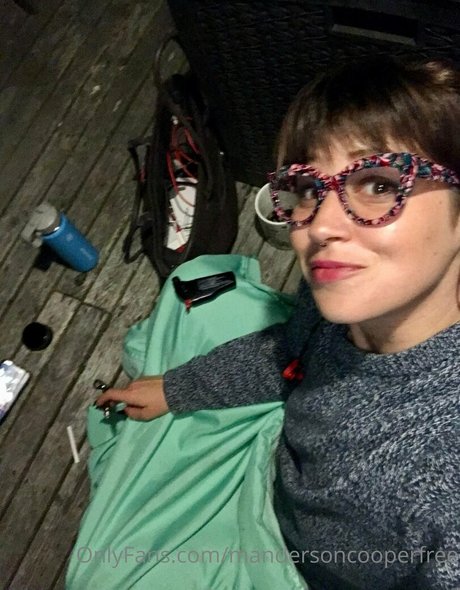 mandersoncooperfree model pretty photos