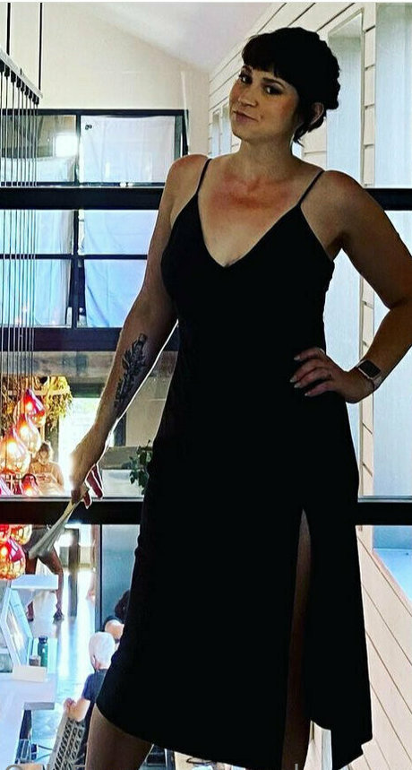 mandersoncooperfree naked model archive