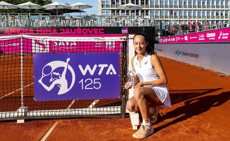 Zeynep Sonmez nice actress photos