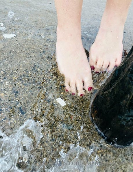 nakitaconstanzo model nude archive