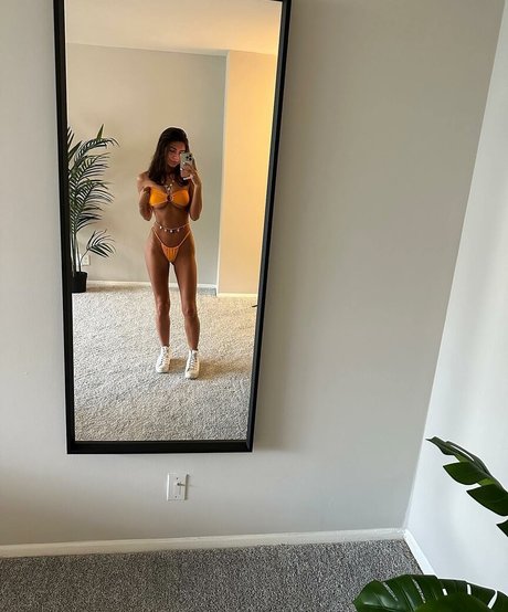 CJ Simon hd actress photo