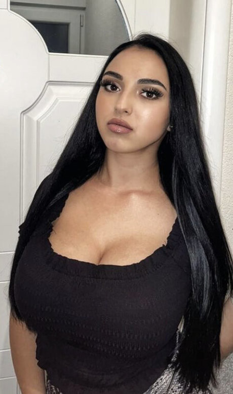 Ivana Milojevic star art pic