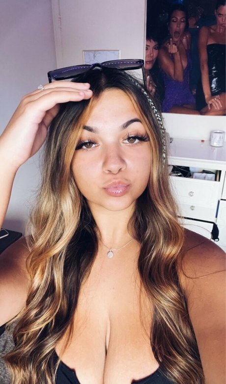 Ava Schillaci model pornographic photo