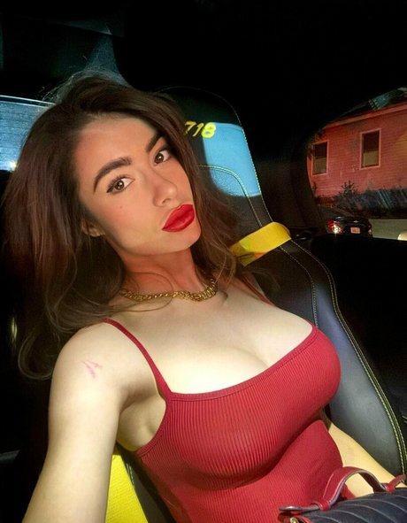 elebertolifree sexy star pic