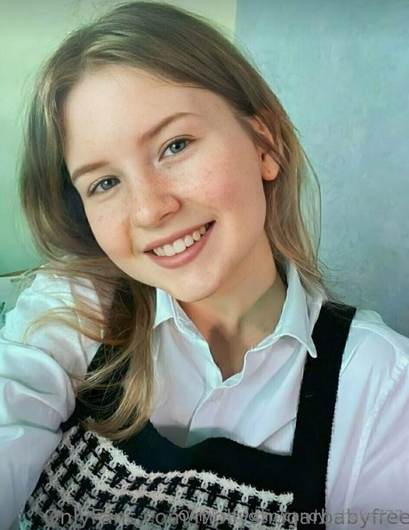 candy shake777 pornstar nude img