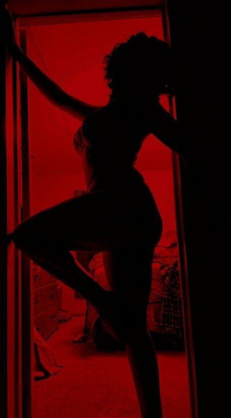 sierrablack high quality model photo