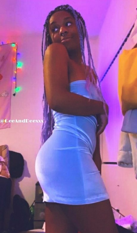 deedeeinyourdms pornstar naked galleries