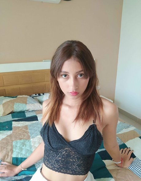 hanging tits onlyfans pretty pic