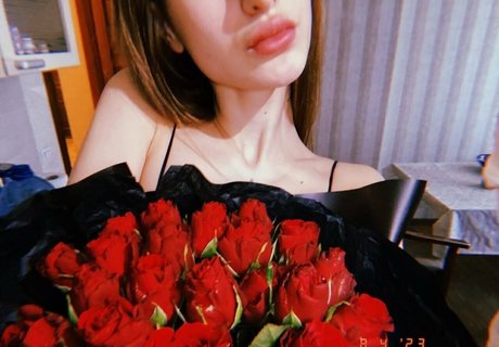 sofi teach nude model picture