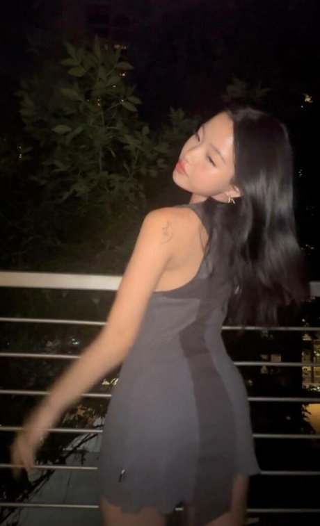 lea sungg nude pornstar img