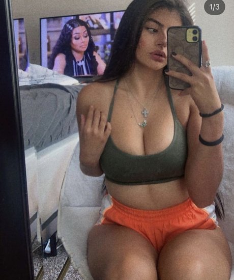 Emiliatorres55 pornstar beautiful image