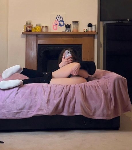 Tina Kye model pornographic image