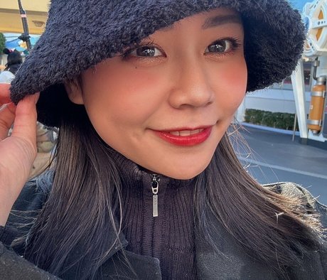 Yu Tano adult model image