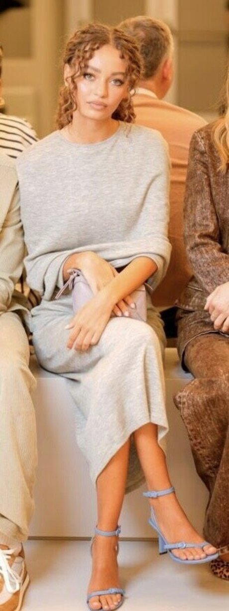 Nico Parker sexy star pic