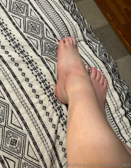 Elizabeth ash pornographic model pics