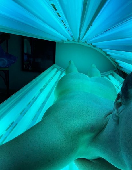 Elizabeth ash hot pornstar picture