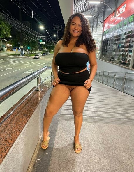 Manuzinha Black nude pornstar img