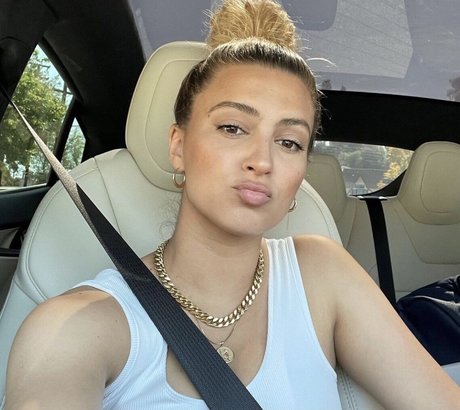 Tori Kelly pornstar beautiful photo