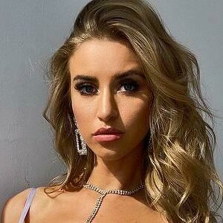 Modelnana star nude gallery