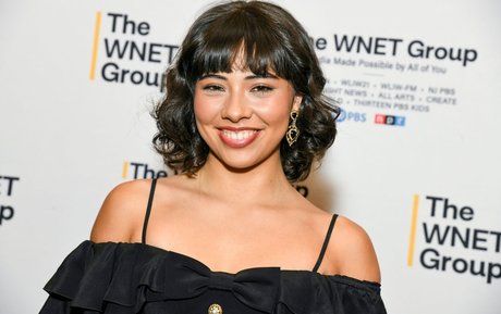 Xochitl Gomez model adult picture