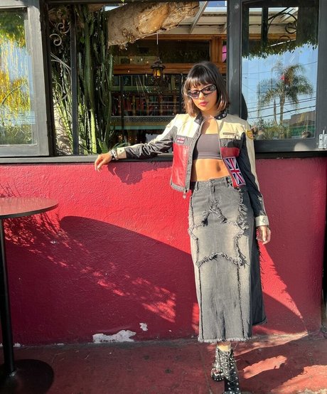 Xochitl Gomez star art pic