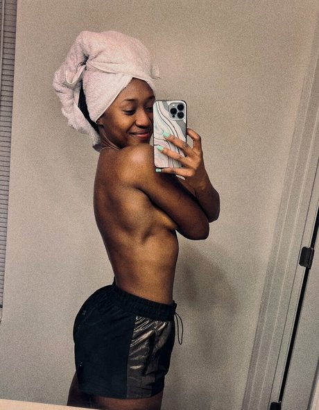 Queen Aminata naked pornstar picture