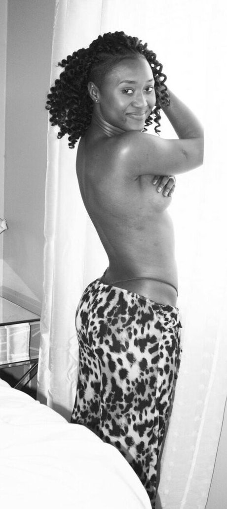 Queen Aminata pornstar erotic photos