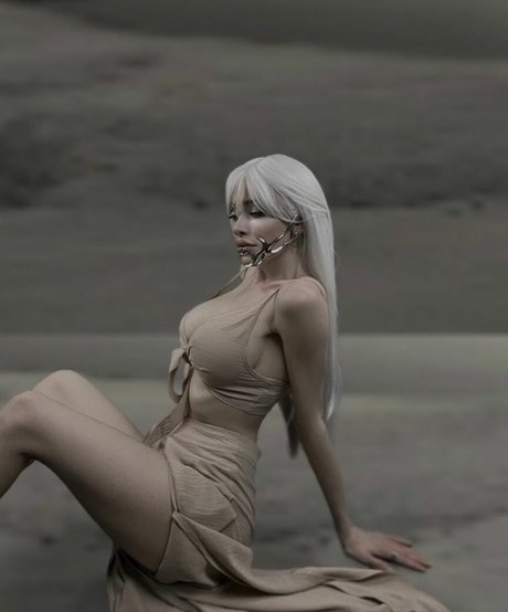 Narcellie Dover nice model picture