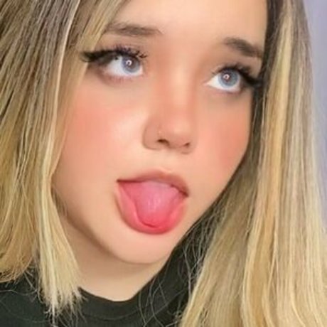 Honeygiri exclusive pornstar pic