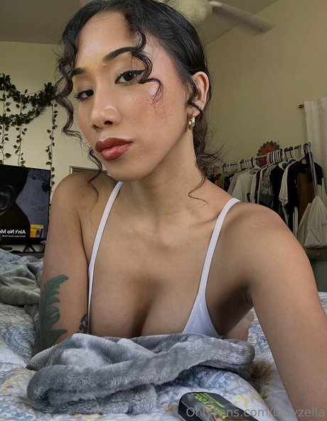 uluvzella pornstar art gallery