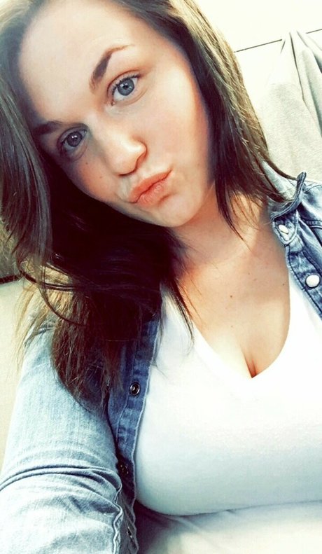 Taylor Hasty art actress archive