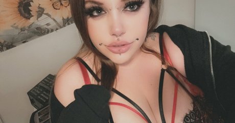 Urlgirlfriend star sexy gallery