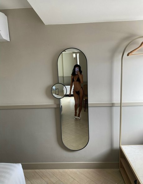 yolandaaa sm hot star pics