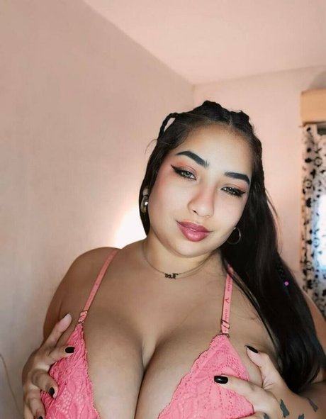 shemale big tits onlyfans nude pics