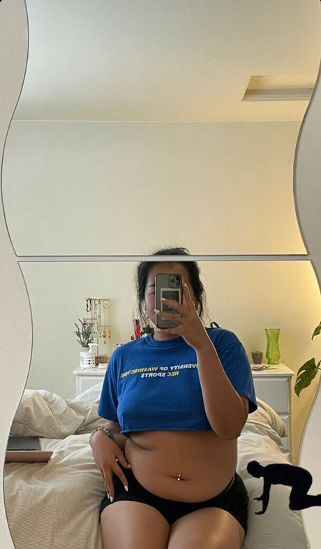 chloroblasts model beautiful image