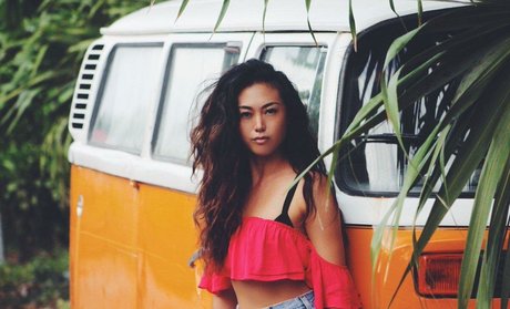 Erika Fong exclusive model pic