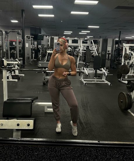 Jen Cardinal exclusive actress photo