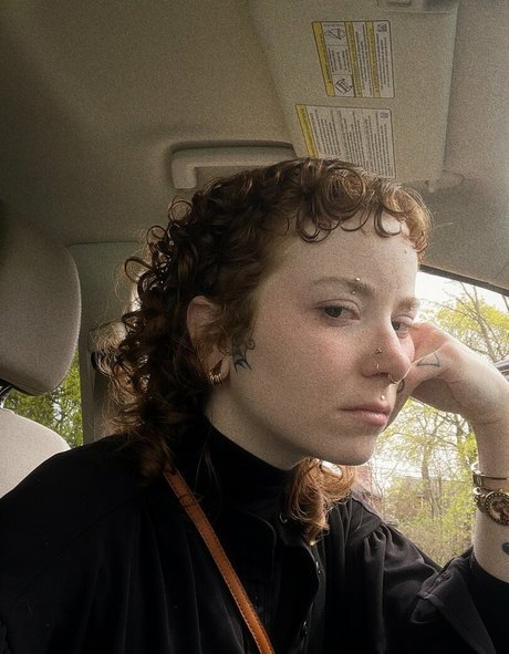 Hotjorts xxx actress pic