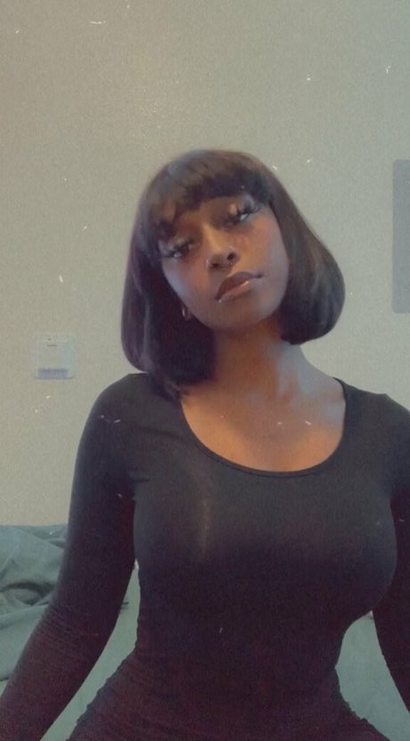 Mistress Matya high quality model image