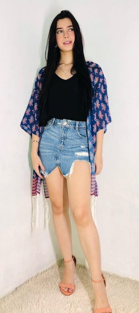 BiaGomez pornstar erotic photos