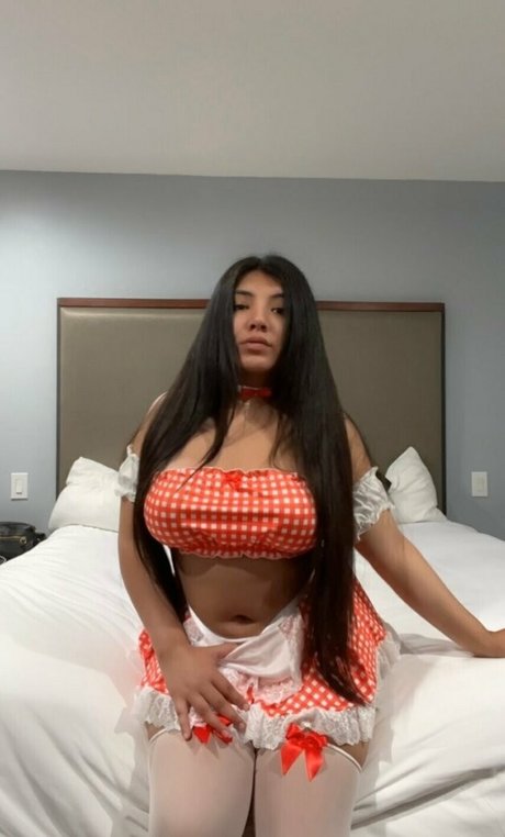 Jocyi I model exclusive picture