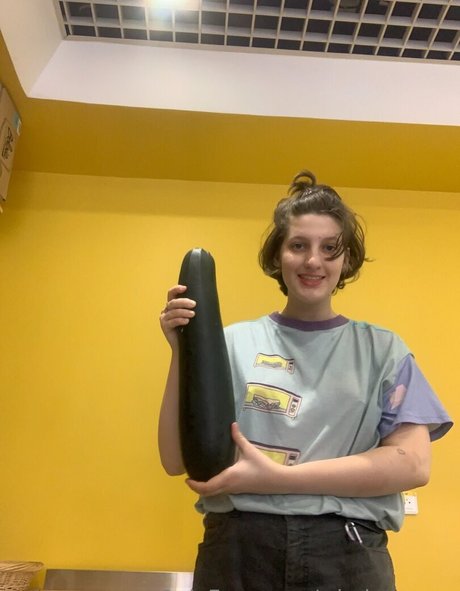 whoismeggy best star picture