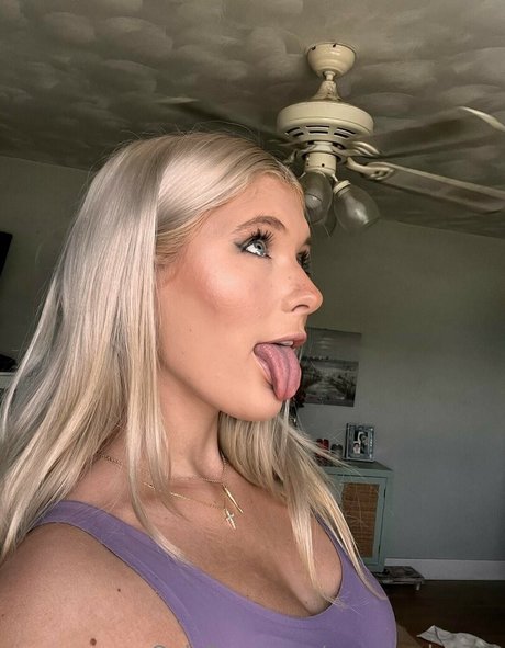 Savannahwray pornstar exclusive pictures